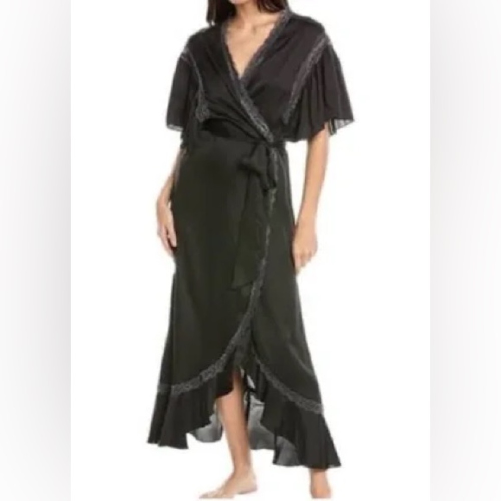 Size Small Free People Moonbeam Robe